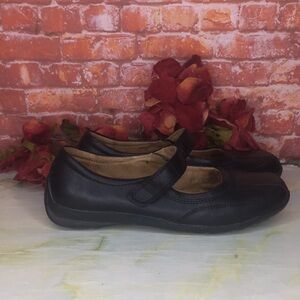 Vintage Hush Puppies Black Mary Jane Shoes Size 8.5